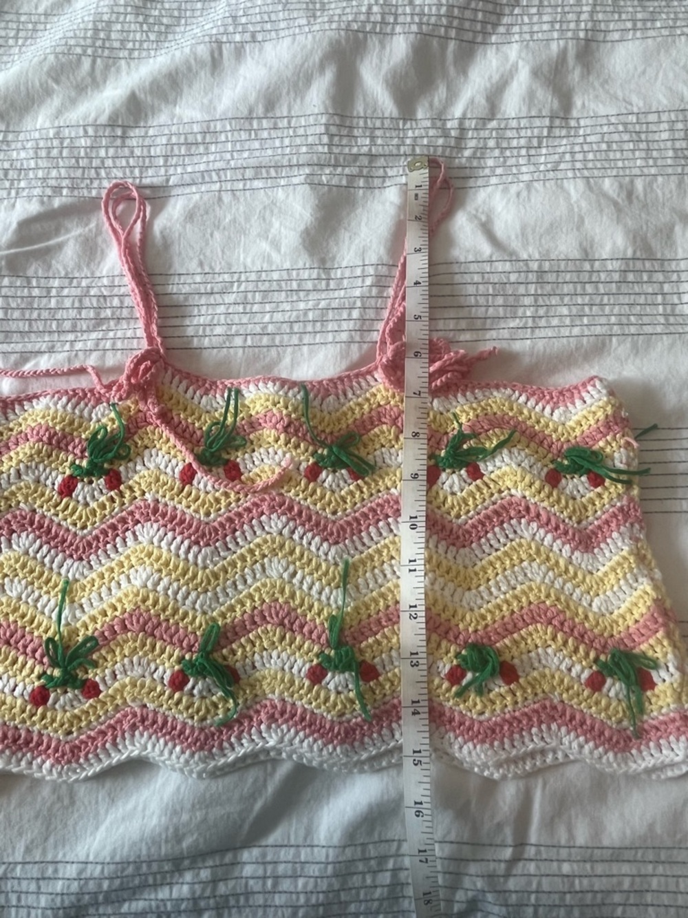 Women’s Summer Festival Crochet Crop Top - Picture 4 of 5